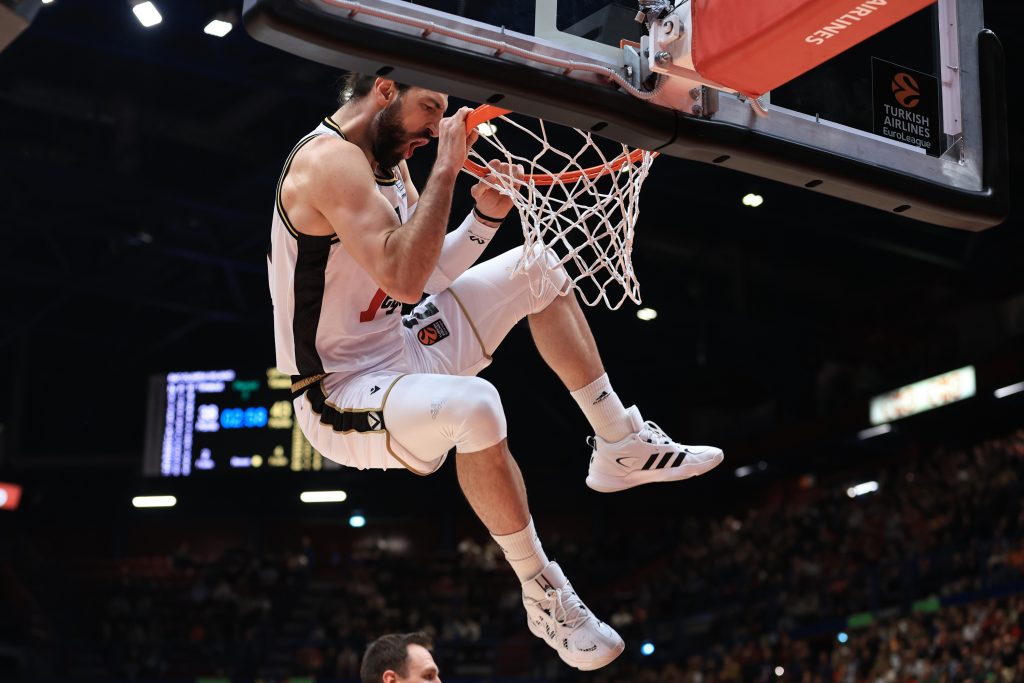 SENZACIJA U ITALIJI Evroligaš izgubio od malog kluba sa juga zemlje! Igrači i navijači u ekstazi (VIDEO)