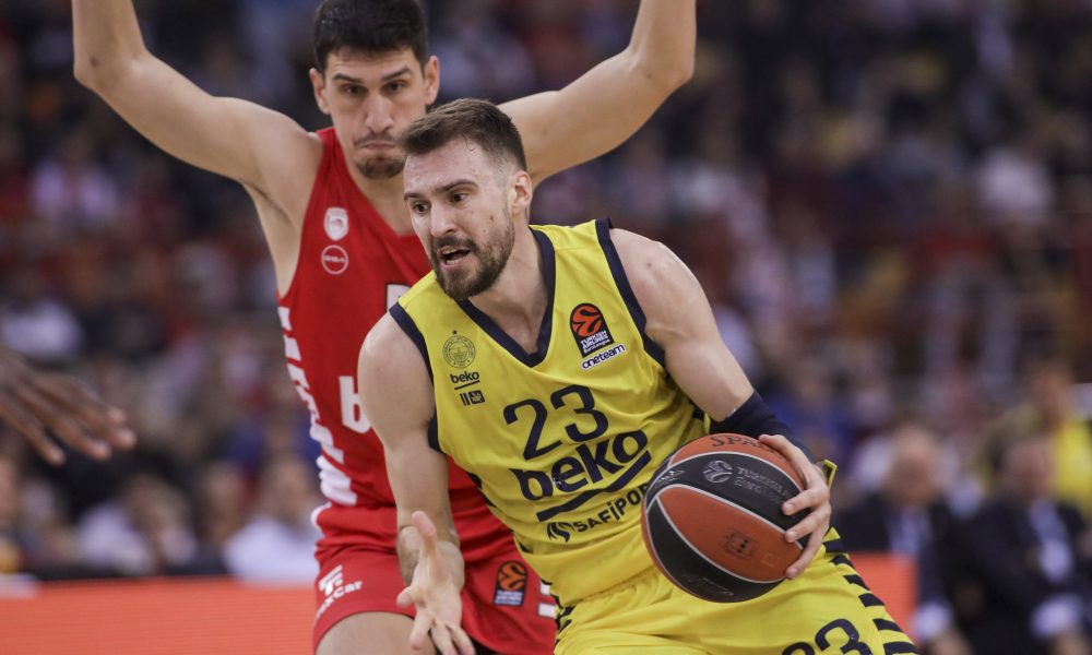 EVROLIGA Ni „d“ od derbija! Olimpijakos demolirao Fenerbahče, solidan doprinos Gudurića