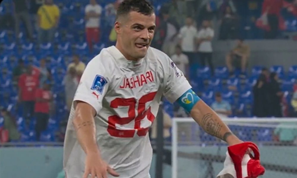 DA LI MU IKO VERUJE? Džaka objasnio zašto je istakao Jašarijevo prezime!