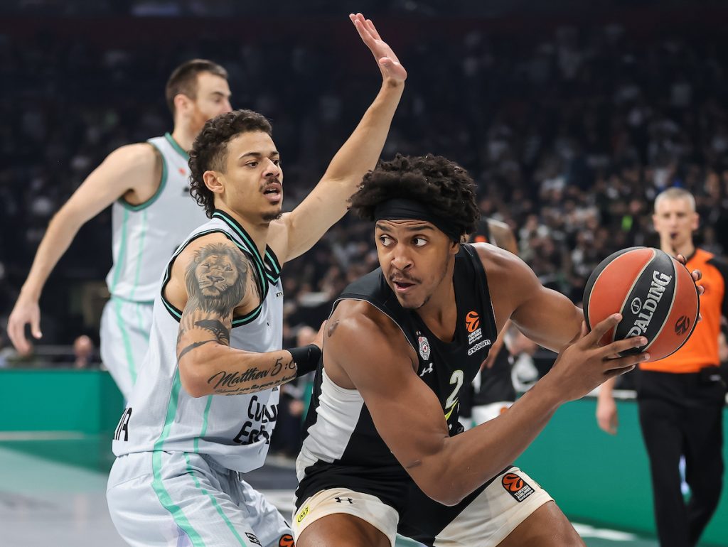 NE MOŽE BEZ SKOKA Partizan prepustio rekete Valensiji i izgubio posle produžetka! Kriza sve dublja u Humskoj