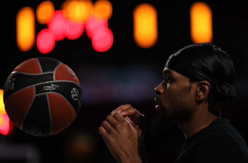 NIJE DURENT Umesto iz „haubice“ puca ćorcima! Panter nije u stanju da podigne Partizan iz ponora