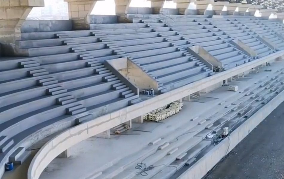 OSTAVLJA BEZ DAHA Novi stadion u Srbiji! Postavljen krov, urađena drenaža, utakmice od proleća! (VIDEO)