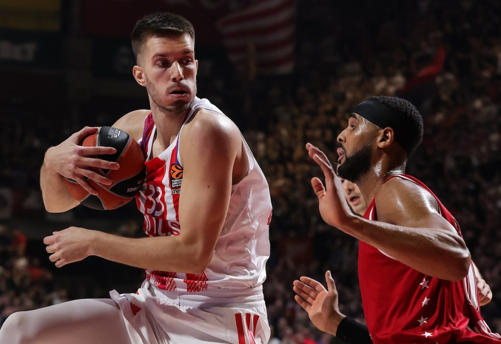 POLUVREME Zvezdin karakter ponovo na ispitu! Moraju bolje da se brane trojke (VIDEO)