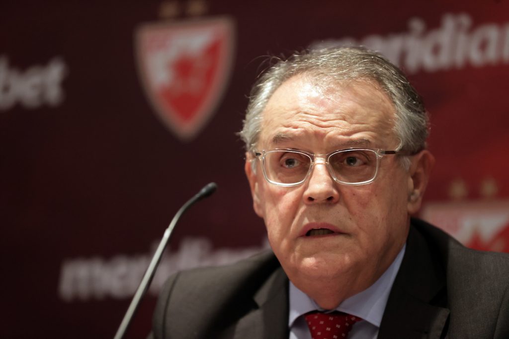 ČOVIĆ: Postoji nesporazum sa Evroligom, prema Baskoniji nemamo nikakvu obavezu… Prvi čovek Zvezde ostao „zakopčan“ po pitanju novih pojačanja (FOTO+VIDEO)