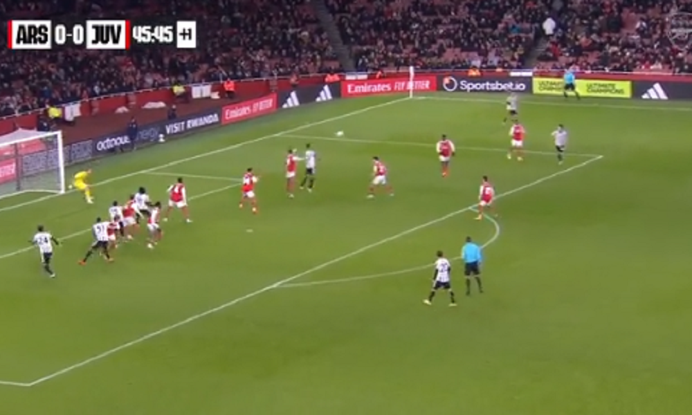 ZAŠTO NIJE TAKO U DOHI!? Džaka pred Vlahovićem i Kostićem efektno pogodio, ali u svoju mrežu (VIDEO)