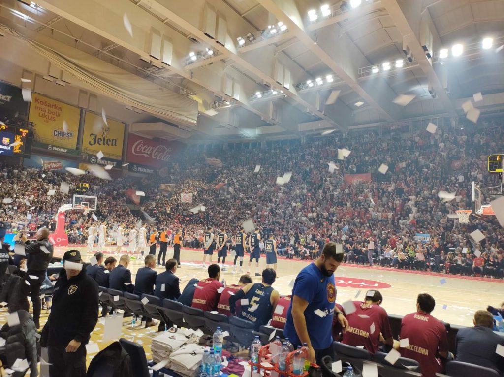 „PAPIRIJADA“ Pakao na argentinski način dočekao Barselonu (VIDEO)