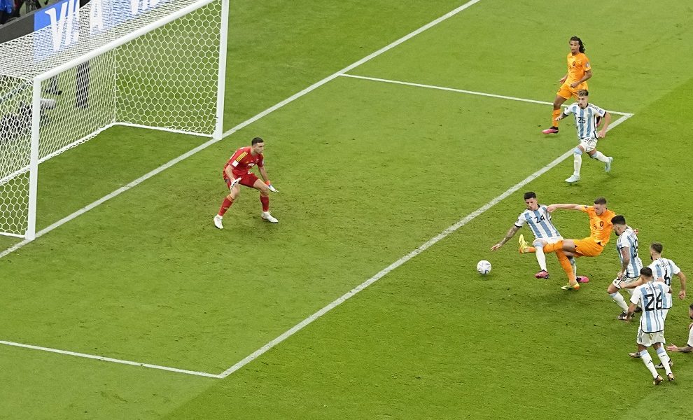 LJUDI MOJI, DA LI JE OVO MOGUĆE? Niko nikad nije ovako izigrao Argentince, Holanđani u poslednjim sekundama izborili produžetke (VIDEO)