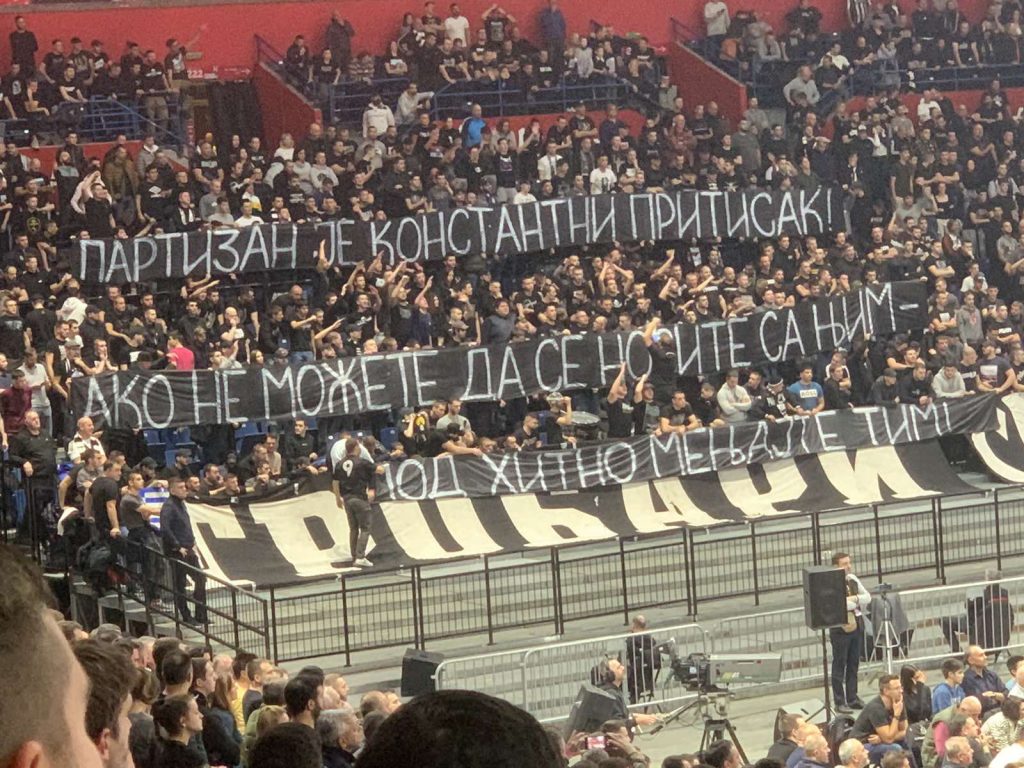 „GROBARI“ IMALI PORUKU Partizan je konstantni pritisak… (FOTO)