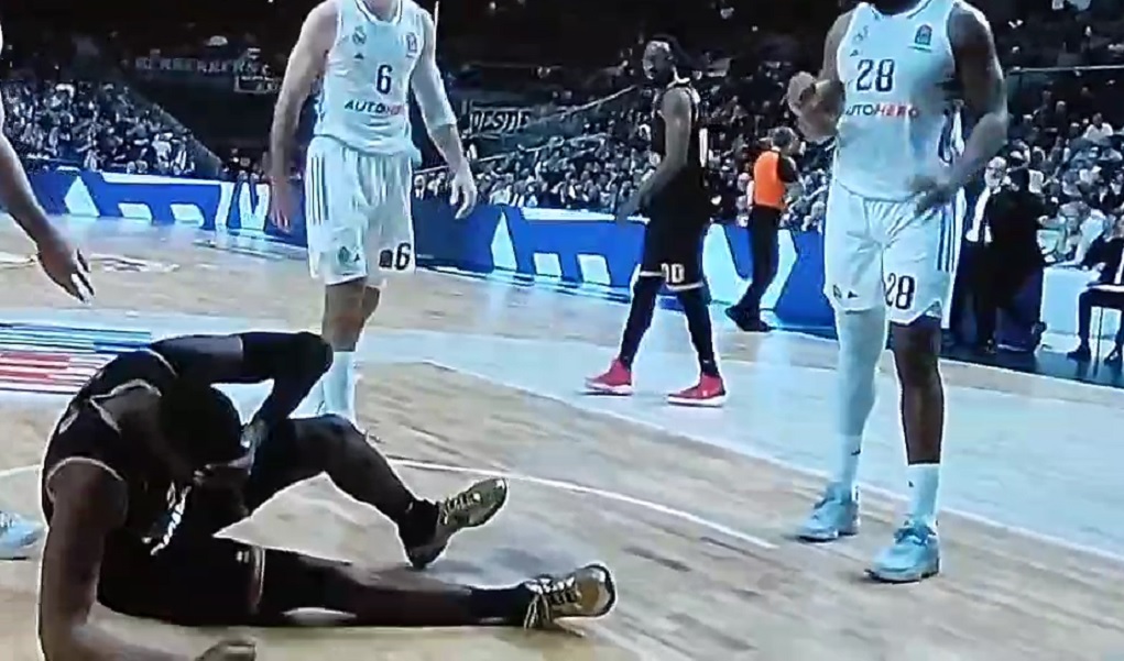 Užasna povreda nekadašnjeg igrača Crvene zvezde, šikljala je krv, iznet je sa terena (VIDEO)