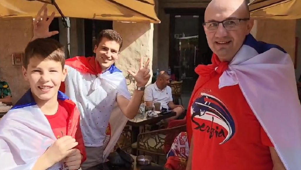 ATMOSFERA SE ZAGREVA Teodor iz Beograda poručio: Pobeđujemo 2:0, Vlahović i Tadić daju golove (VIDEO)