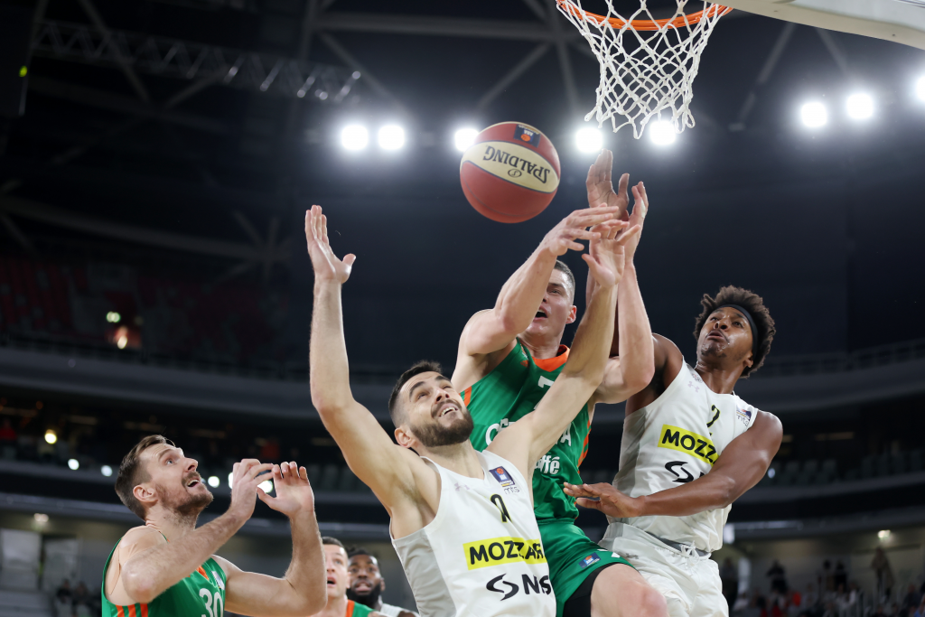 POLUVREME Papapetru i Egzum igraju sami! Partizan u egalu, mora još neko da se „probudi“