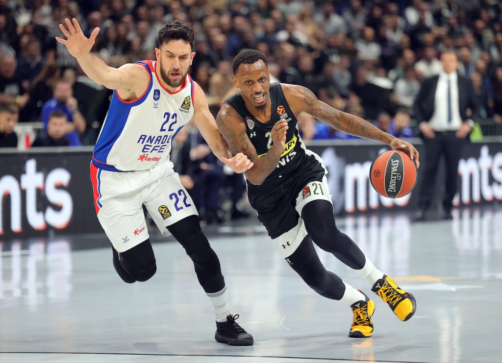 POLUVREME Partizan ne može protiv dvojice! Dobra prva četvrtina, pa loša druga (VIDEO)