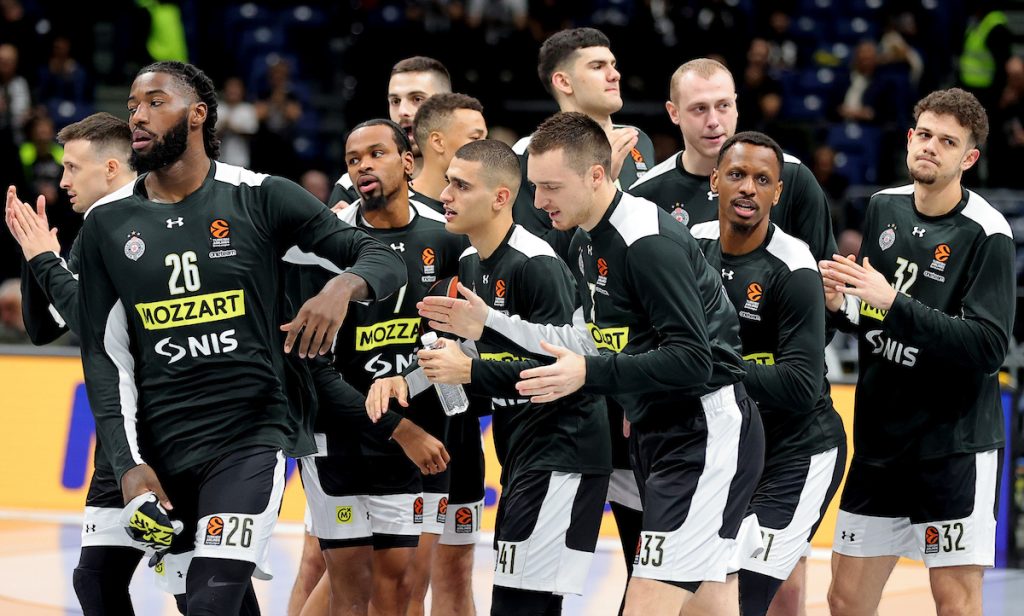 PARTIZAN JAČI ZA BEKA Jedan igrač više u rotaciji! Ostaje da se vidi da li će da igra (FOTO)