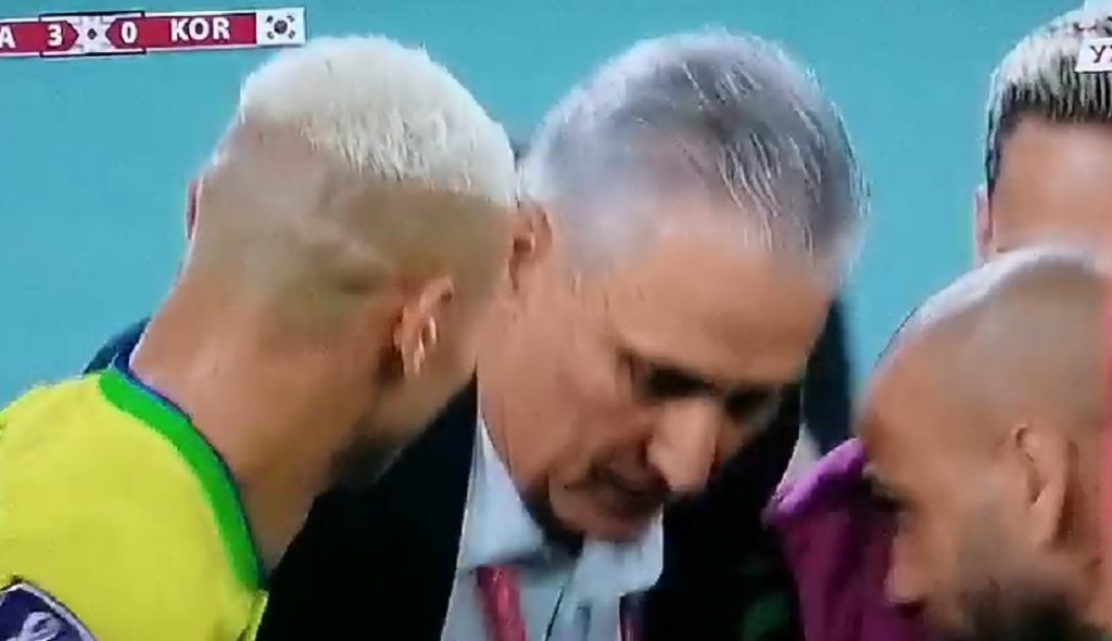 RAZGALILI GA IZABRANICI Posle trećeg gola zaigrali fudbaleri, ali i selektor (VIDEO)