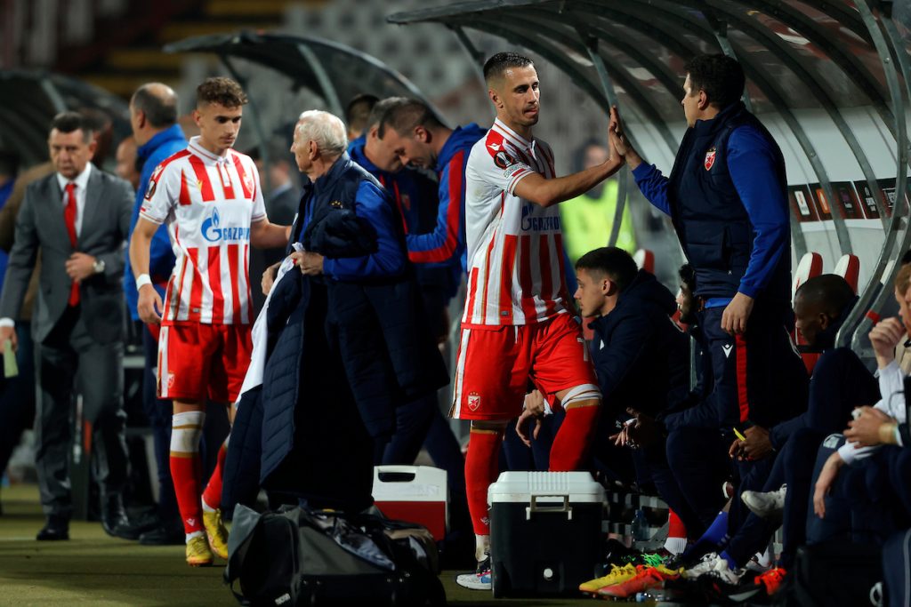 NJIH 11 NA TEREN IZLAZI RANIJE MaxBet sport otkriva koji će fudbaleri Crvene zvezde ranije na raport treneru Milojeviću