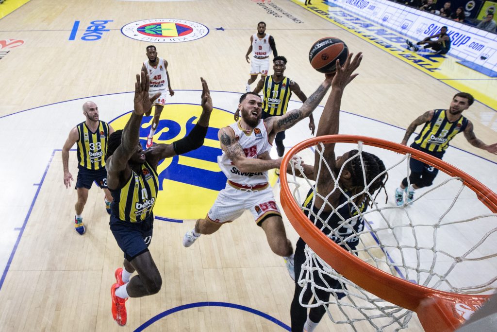 EVROLIGA Džejms prozivao Zvezdu, pa dobio blokadu za poraz Monaka! Gudurić stavio tačku (VIDEO)