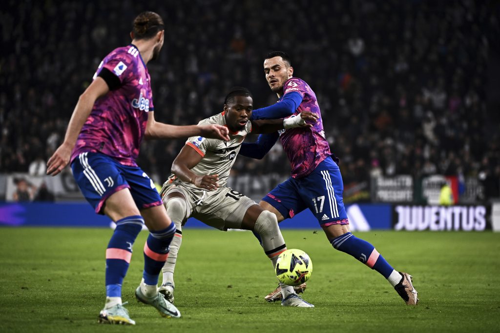 DERBI CRNO-BELIH Juventus se ponovo provukao u poslednjim minutima! Kostić zamenjen pred kraj (VIDEO)