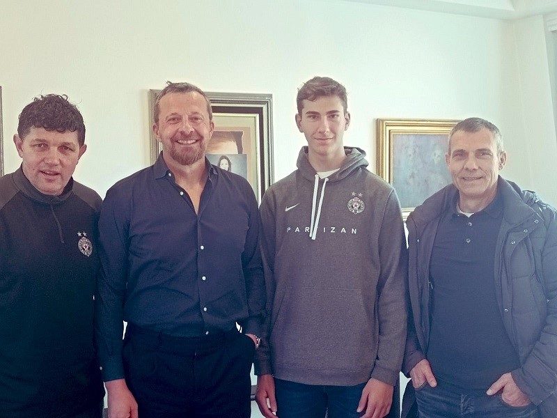 Jokanović posetio Petrića i ekipu Partizana na treningu