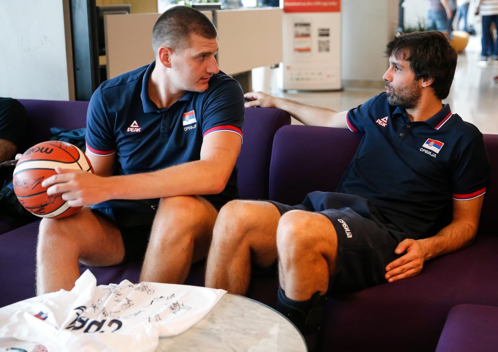 PROŠAO KROZ DRIL Anegdota o Jokiću koja mnogo toga govori o njemu: Maltretirali smo ga, dođe Teo i kaže… (VIDEO)