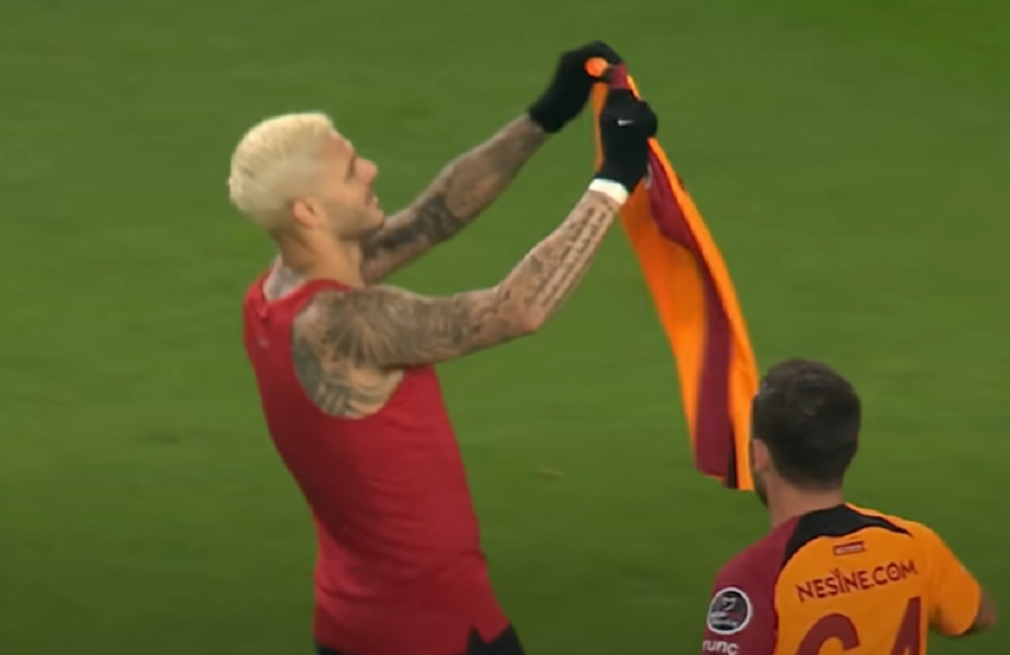 Nije poznat samo kao bivši muž zgodne plavuše… Ikardi zna i da igra fudbal! Rešio veliki derbi (VIDEO)