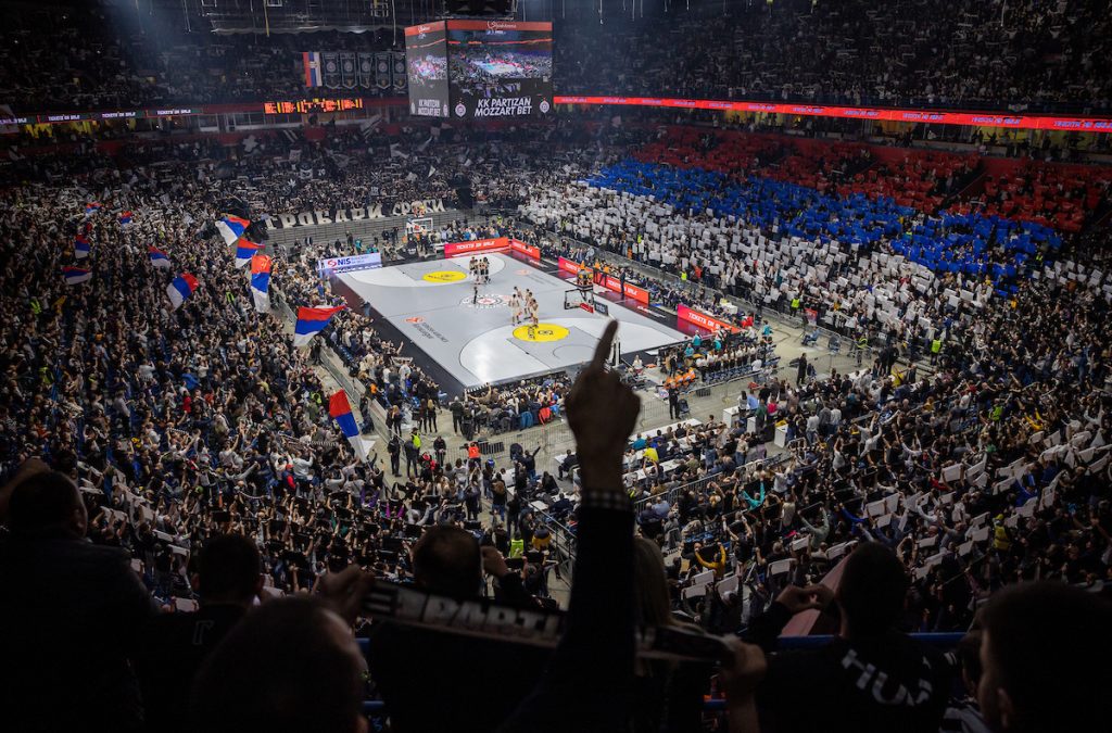 GROBARI UŠLI U ISTORIJU Navijači Partizana postavili novi rekord Evrolige
