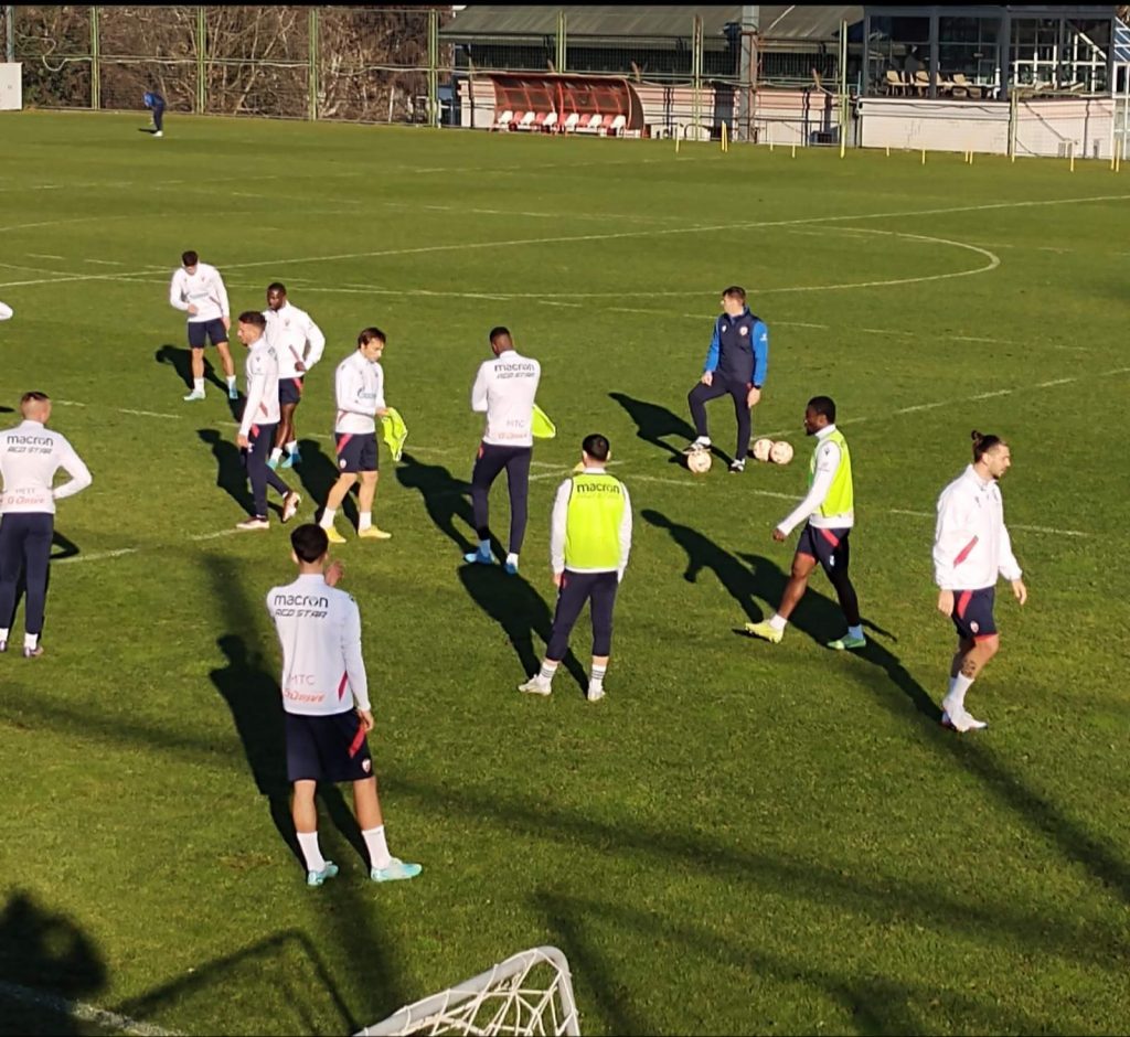 NIJE LAKO MILOJEVIĆU Čas srpski, čas engleski jezik (VIDEO)