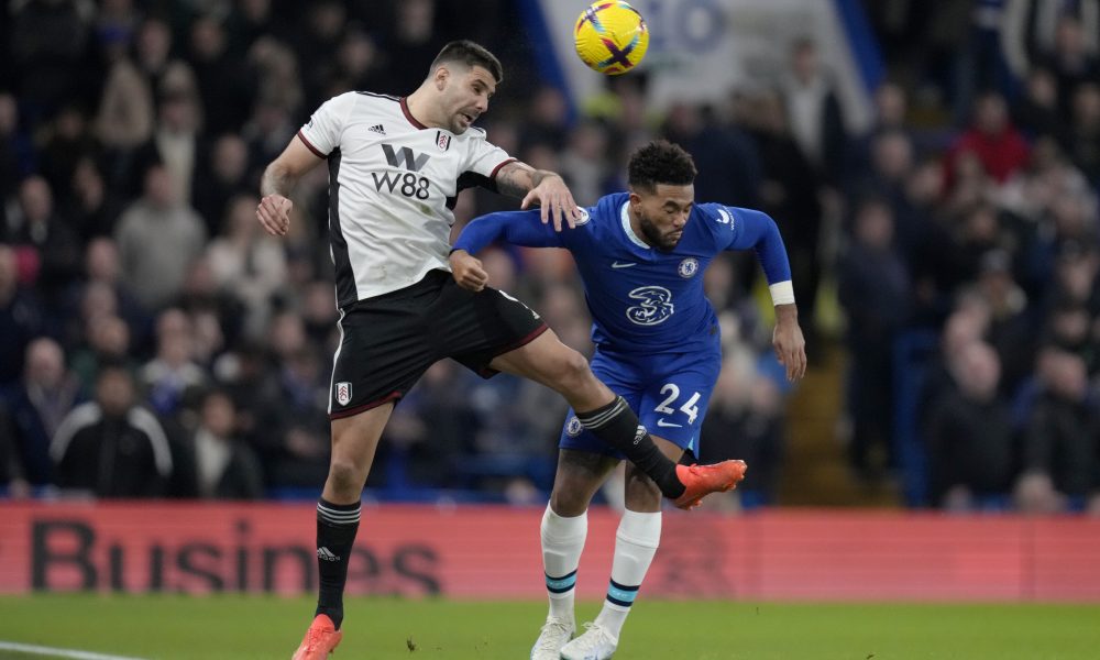 PREMIJER LIGA Mitrović zamalo pogodio s pola terena! Debitovao najskuplji igrač u istoriji takmičenja (VIDEO)