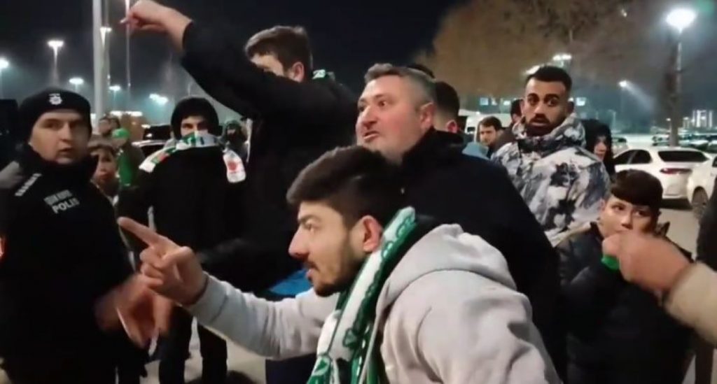DRAMA POSLE PORAZA Navijači Konje traže ostavke, Stanojević im se izvinio (VIDEO)