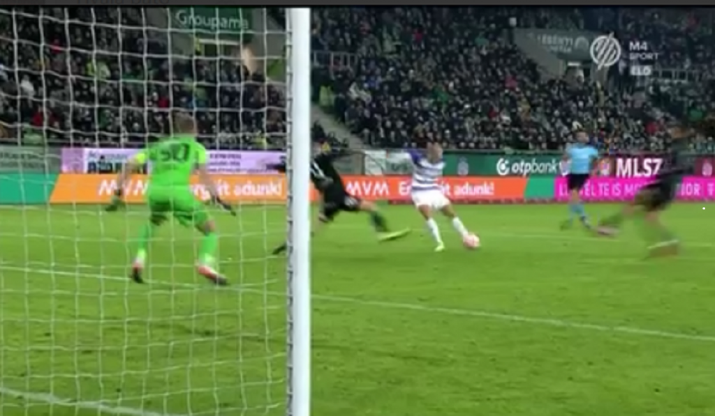 NOVA STRANICA Napadač u komšiluku postigao 100. gol u karijeri (VIDEO)