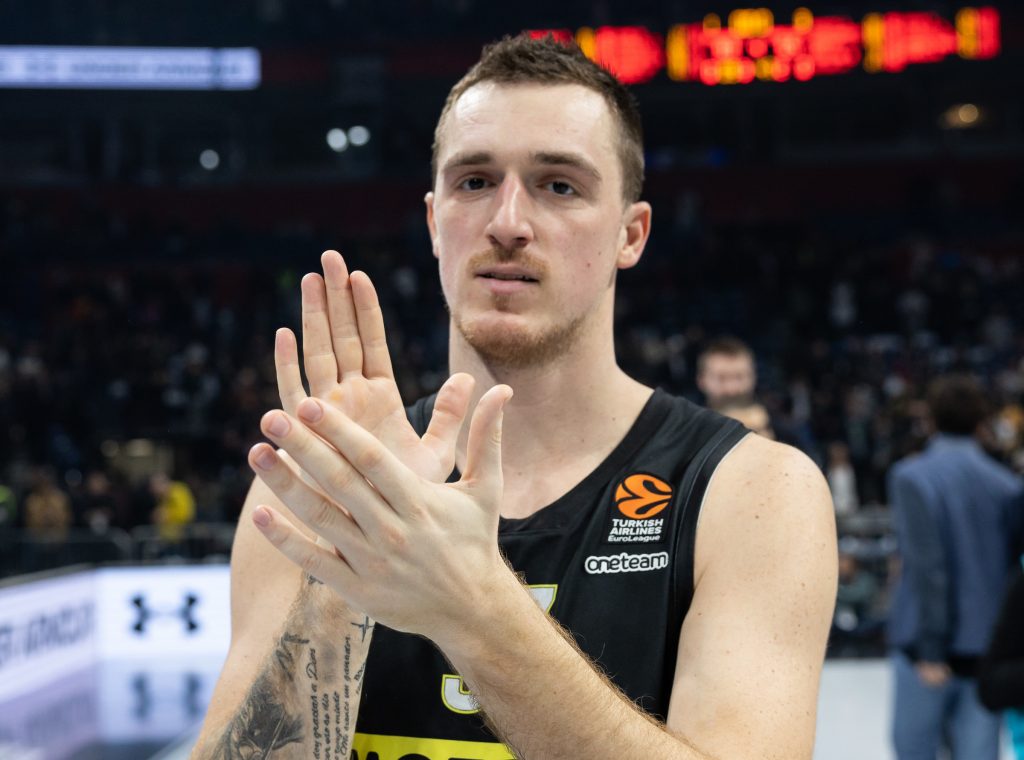 ANĐUŠIĆ ODUŠEVIO „GROBARE“ Ljubav prema Partizanu ovekovečena tetovažom (FOTO)