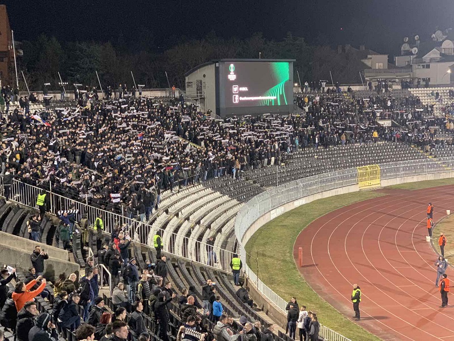 PARTIZAN – ŠERIF Manje navijača nego što se očekivalo, uprava meta „grobara“ (VIDEO)