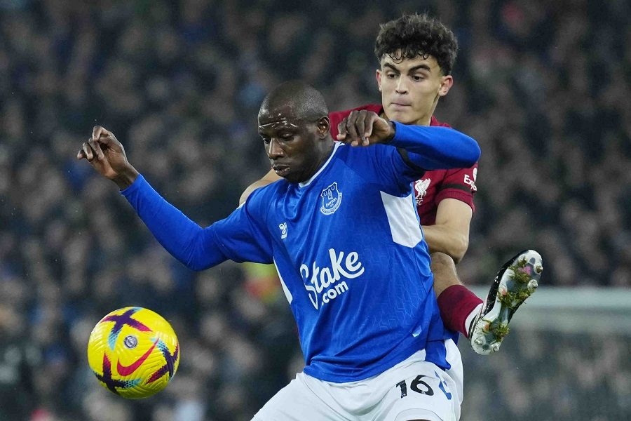 Španci spremaju poziv novoj zvezdi Liverpula, kakav će da bude odgovor Srbije? Otac se nada…