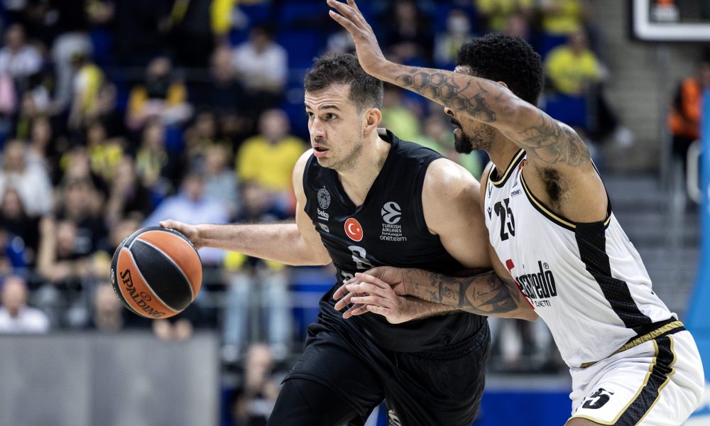 EVROLIGA Povratak Bjelice, dobio ovacije od navijača! Gudurić opet blistao, Fenerbahče izgleda ozbiljno (VIDEO)