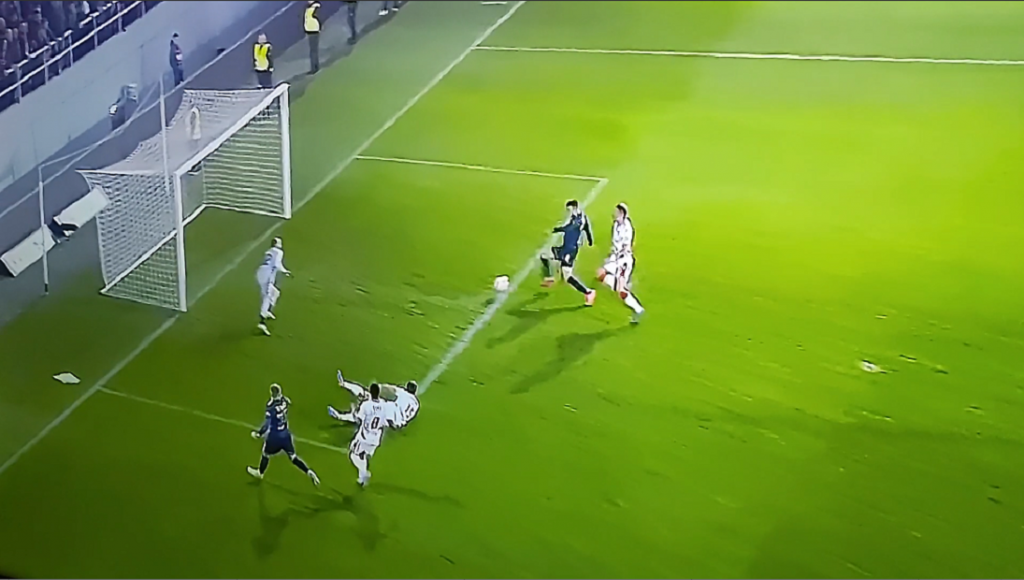 PRVA PRAVA ŠANSA I GOL Pešić za slavlje „delija“ i „grobara“! Milosavljević se obrukao, da li je ovo promašaj sezone? (VIDEO)