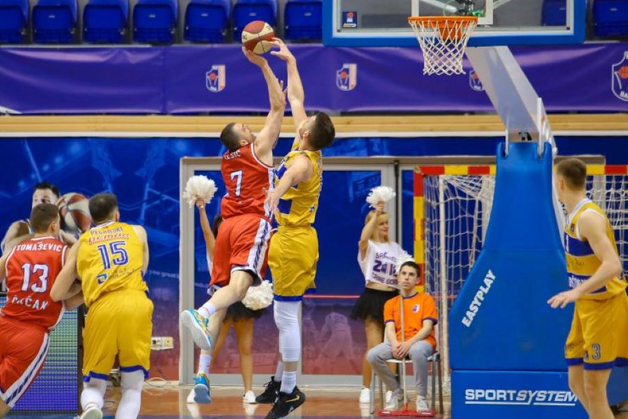 Baranima vatrometni derbi začelja, ubačeno više od 200 poena!