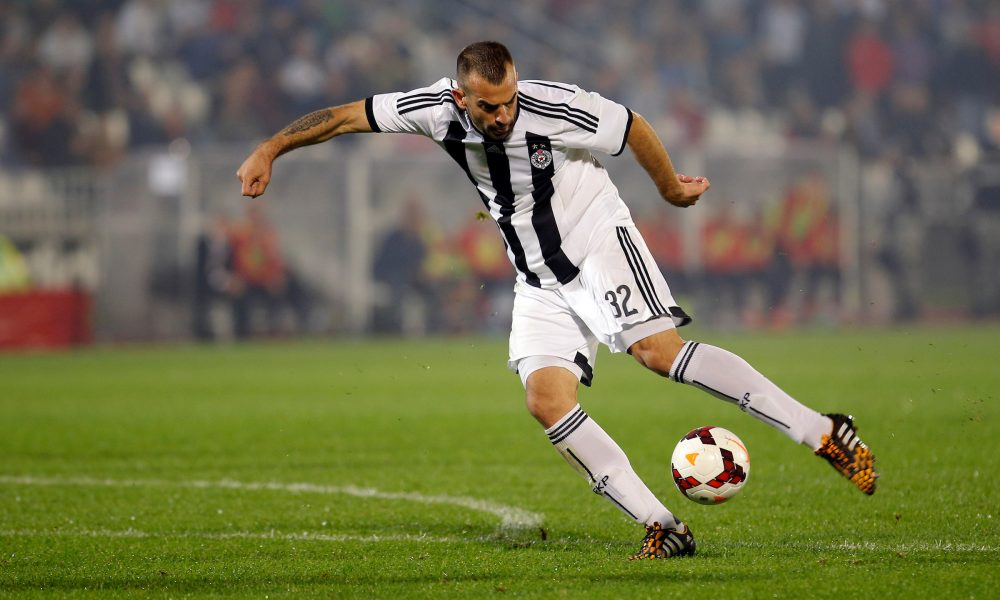 KRAJ KARIJERE Vrsni strelac okačio kopačke o klin! Za Partizan dao 28 golova u godinu dana: Zaobilaznim putem do Humske…