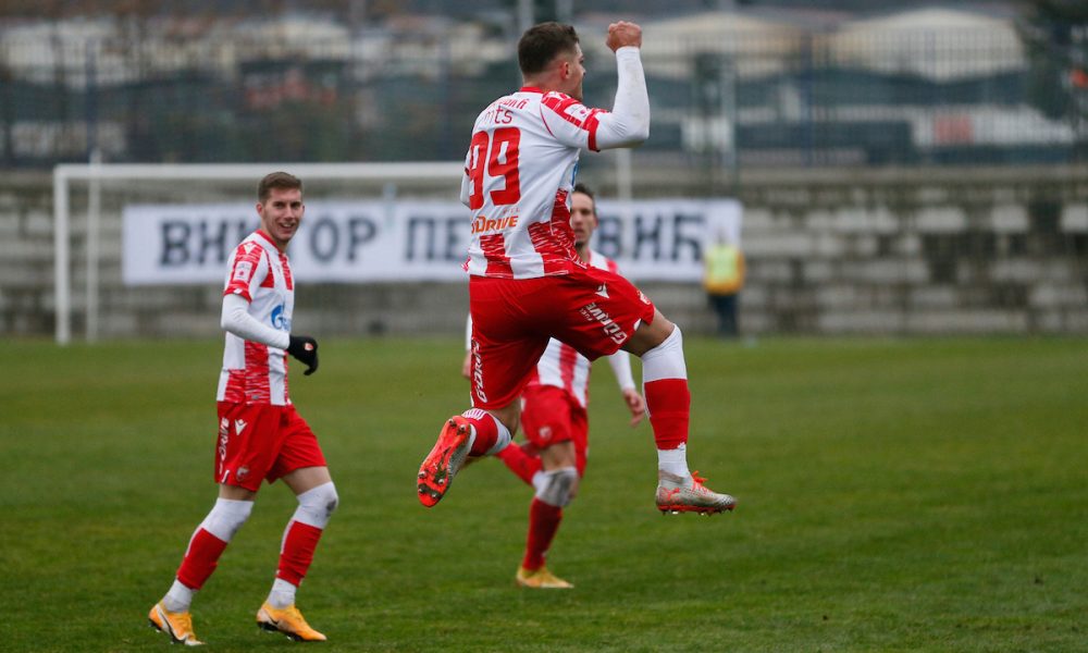 ZVEZDAŠKA JAVNOST NIJE IMALA STRPLJENJA ZA NJEGA Sada trese mreže i vodi svoj tim ka tituli prvaka! Raspituju se i velikani za njega (VIDEO)