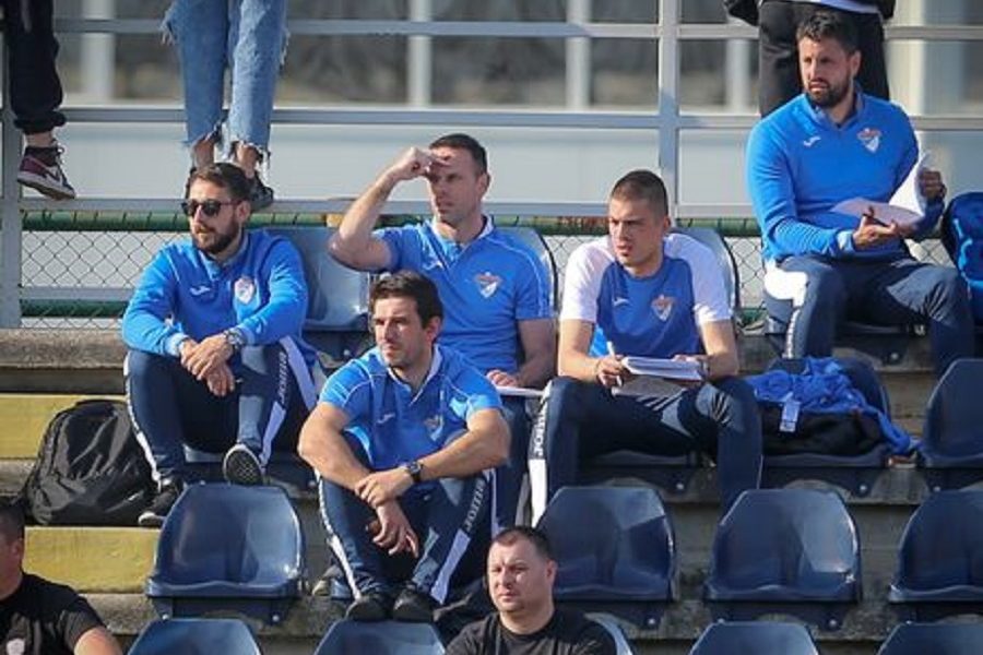 OSTAJU U FUDBALU Bivši veliki rivali iz Zvezde i Partizana zajedno se školuju za trenere