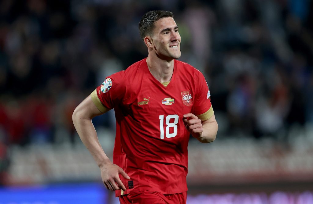 PORUKA VLAHOVIĆA Daćemo sve od sebe da pobedimo Crnu Goru! Nikad nije bilo lako igrati dole