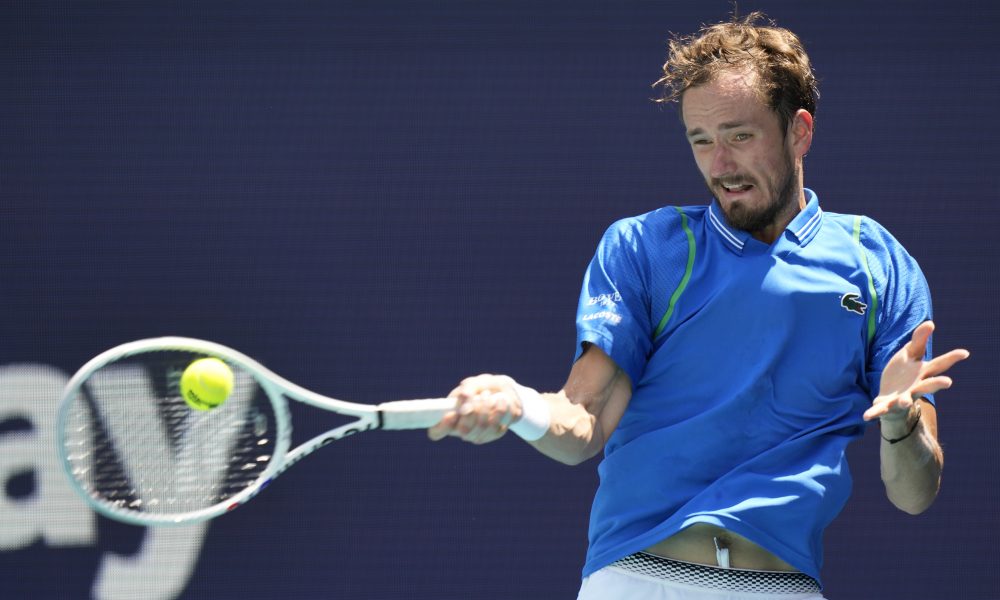 RUS NEĆE DA GLEDA NOVAKA Biće odlično, ali neka hvala!