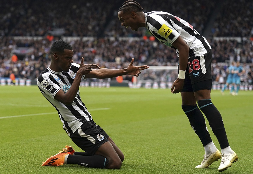 USTRELJENI „PEVCI“ Njukasl dao pet golova Totenhemu za 21 minut (VIDEO)