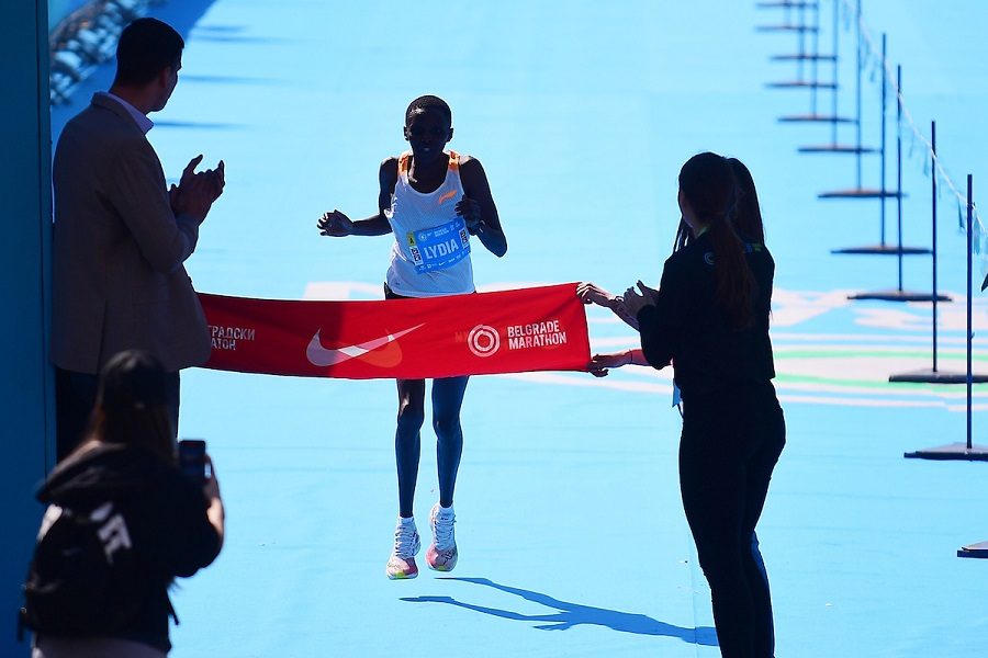 Kenijka Džebiči postavila rekord polumaratona u Beogradu