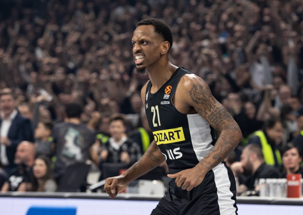 OVO SMO SVI ČEKALI Oglasio se Naneli! Košarkaš Partizana ispričao sve o sukobu sa Lazarevićem (FOTO)