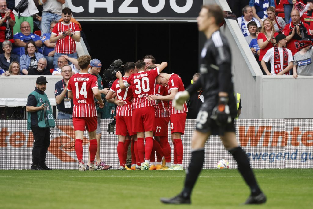BUNDESLIGA Frajburg i dalje sanja o Ligi šampiona, Šalke o opstanku u eliti (VIDEO)