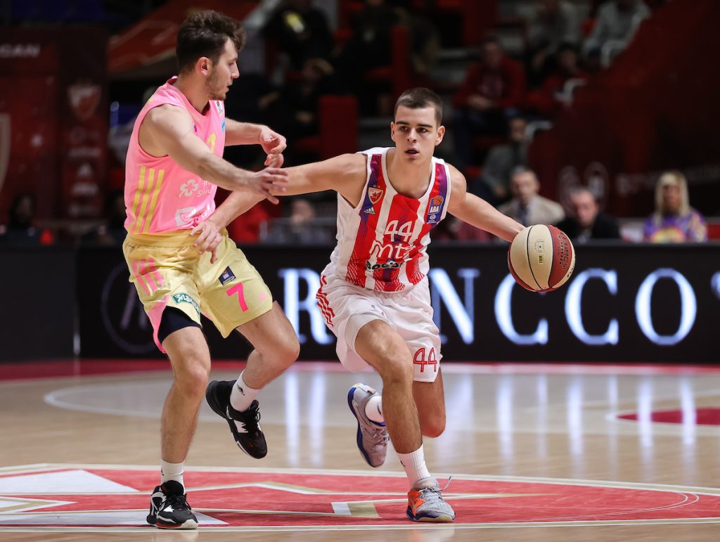 ŽELI DA NADMAŠI OCA Zvezda u finalu ABA lige, Topić „upisao“ tripl-dabl