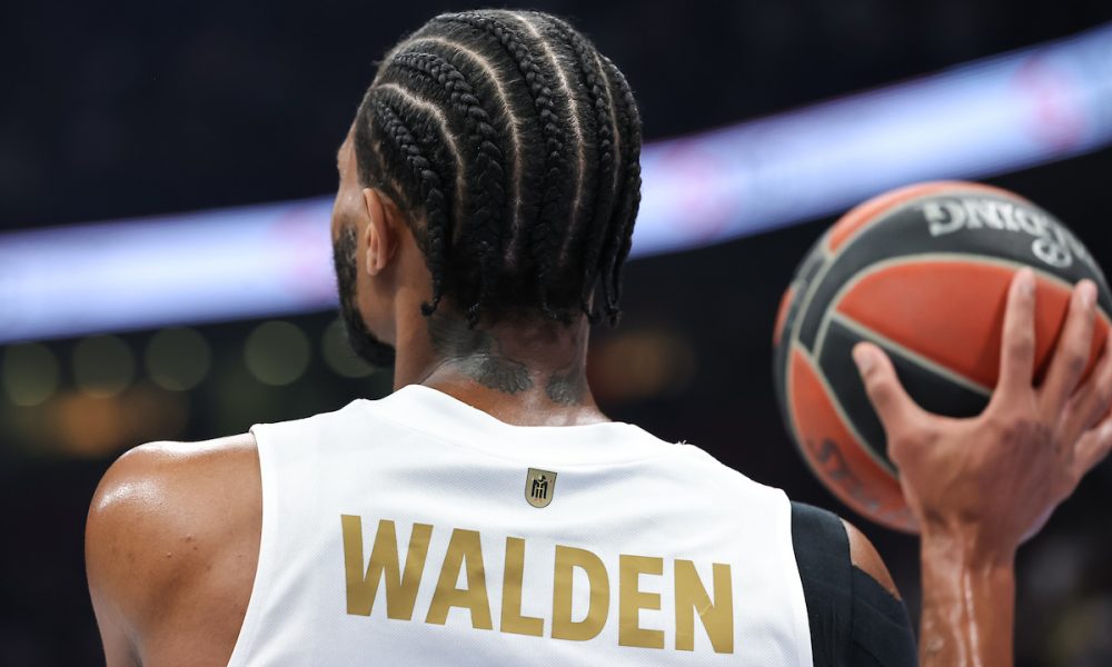 BUM! Bivši košarkaš Partizana i Zvezde i pogodio sa tribina (VIDEO)