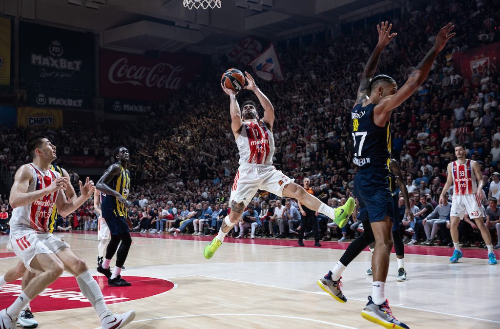 SPETAKL I DRAMA Idealan oproštaj Zvezde od Evrolige… Kampaco stavio tačku! „Pionir“ u transu, produžetak i velika pobeda (VIDEO)