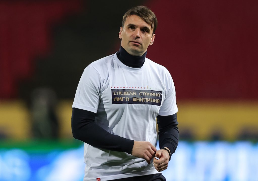 NEUOBIČAJENA REAKCIJA Dok su igrači Zvezde slavili titulu, Milojević objasnio zbog čega on nije!