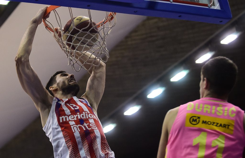 ŠAMPION BLISTAO PA SE KOCKAO Na pogon Kampaca i Dobrića, Zvezda upisala očekivanu pobedu