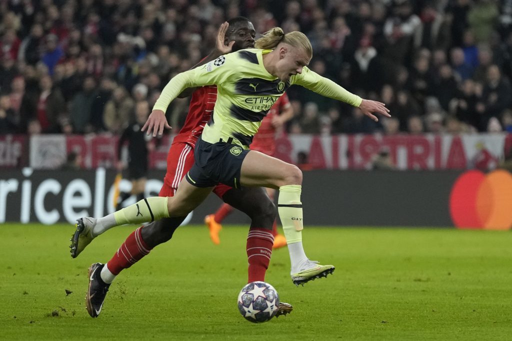 IPAK SU MU POBRKALI MISLI Haland sa penala poslao loptu na tribine (VIDEO)